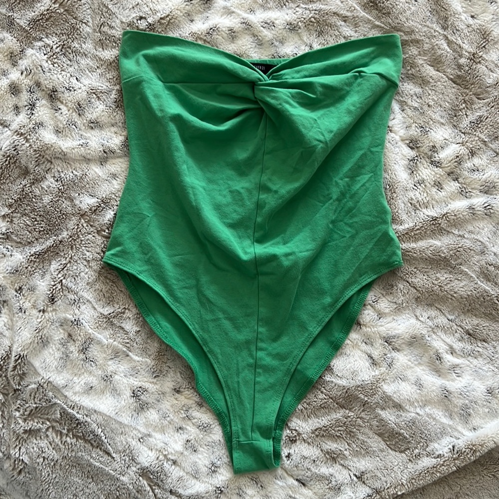 Forever 21 strapless twist bodysuit